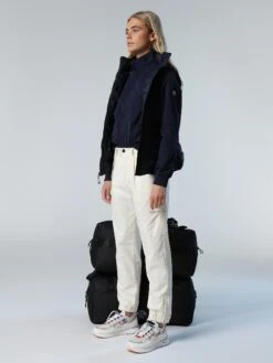 Ari Vest -North Sails Apparel hi res 011560 0802 det1