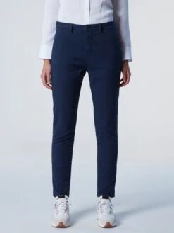 Organic Cotton Chinos 22 Organic Cotton Chinos -North Sails Apparel hi res 074738 0802 msfront1