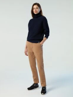 Eco Gabardine Chinos -North Sails Apparel hi res 074765 0135 msfront2