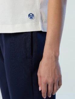 T-shirt With Slogan Prints -North Sails Apparel hi res 096607 0105 det3