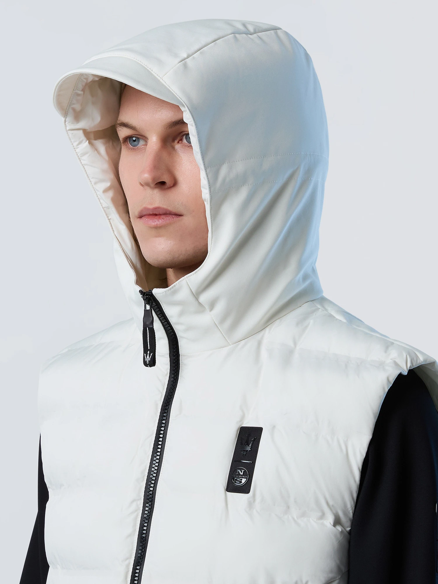 Levante Vest 9 Levante Vest - Image 7