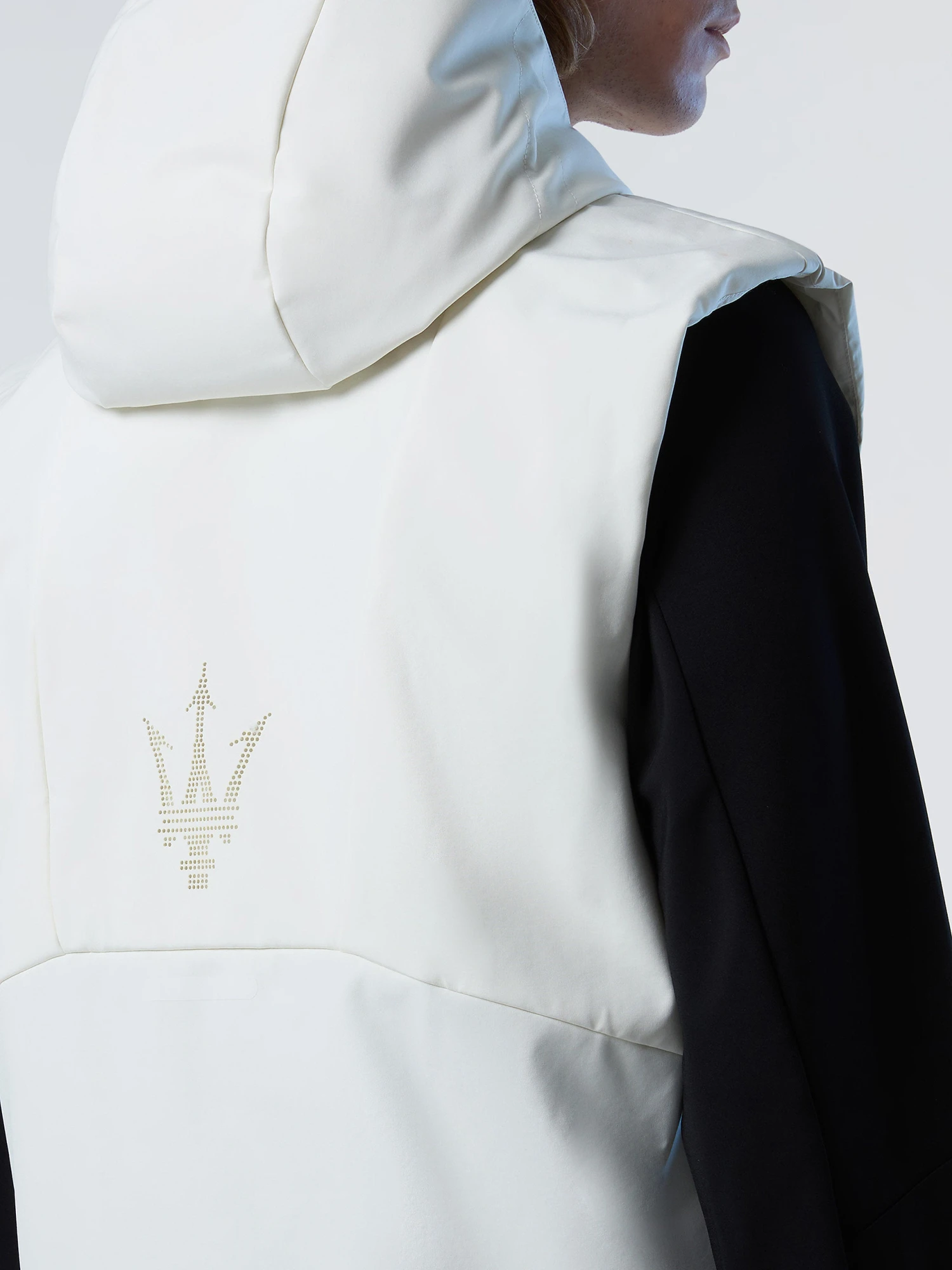 Levante Vest 10 Levante Vest - Image 8