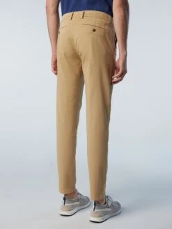 Defender Gabardine Chinos -North Sails Apparel hi res 672991 0109 msback1