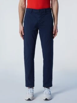 Defender Gabardine Chinos -North Sails Apparel hi res 672991 0802 msfront1