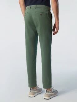 Defender Gabardine Chinos -North Sails Apparel hi res 672991 0813 msback1