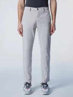 Defender Gabardine Chinos -North Sails Apparel hi res 672991 0910 msfront1
