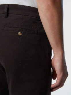 Defender Eco Gabardine Chinos -North Sails Apparel hi res 673041 0341 det1
