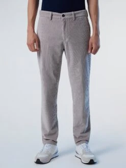 Defender Corduroy Chinos -North Sails Apparel hi res 673046 0919 msfront1