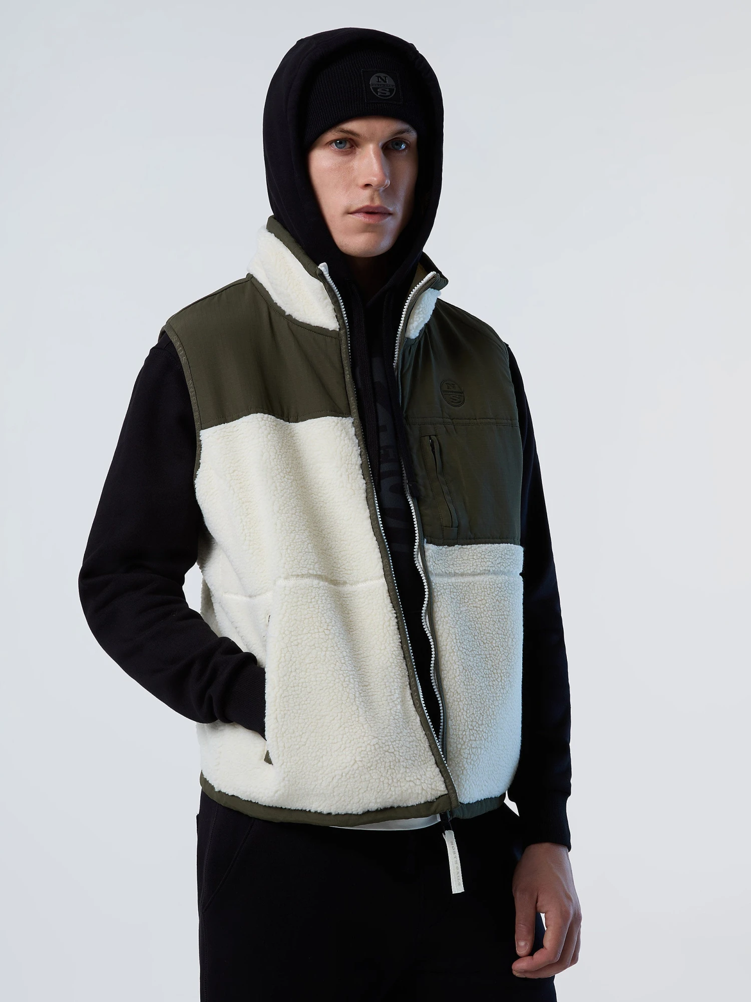 Fleece And Ripstop Vest 4 Fleece And Ripstop Vest - Image 2