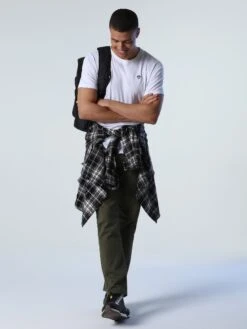 T-shirt With Felt Patch 26 T-shirt With Felt Patch -North Sails Apparel hi res 692812 0101 det1