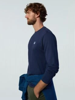 Long-sleeved T-shirt With Logo Patch -North Sails Apparel hi res 692902 0802 msfront2